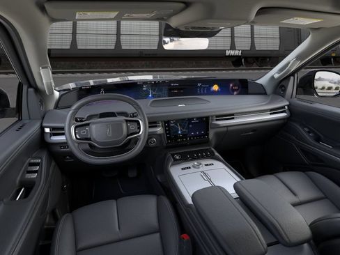 New 2026 Lincoln Navigator L Reserve AWD/4WD image 9