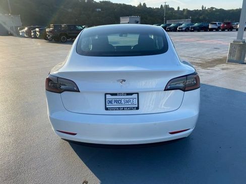Used 2021 Tesla Model 3 Standard Range Plus RWD image 7