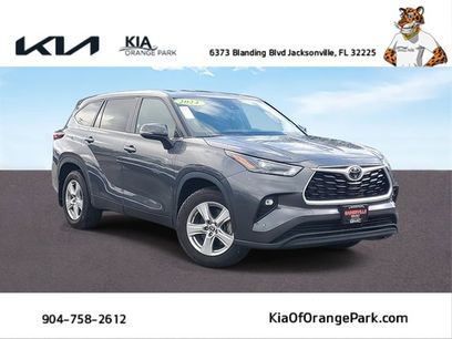 Used 2024 Toyota Highlander LE