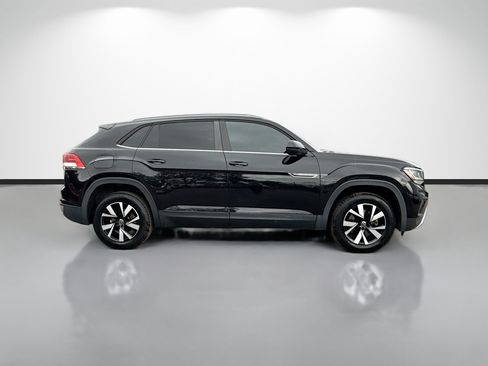 Used 2020 Volkswagen Atlas Cross Sport SE AWD/4WD image 2
