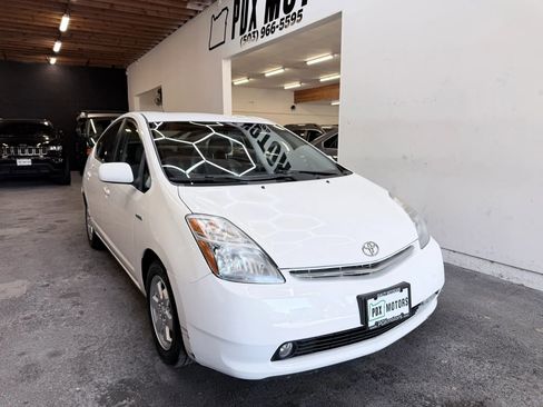 Used 2006 Toyota Prius FWD image 2