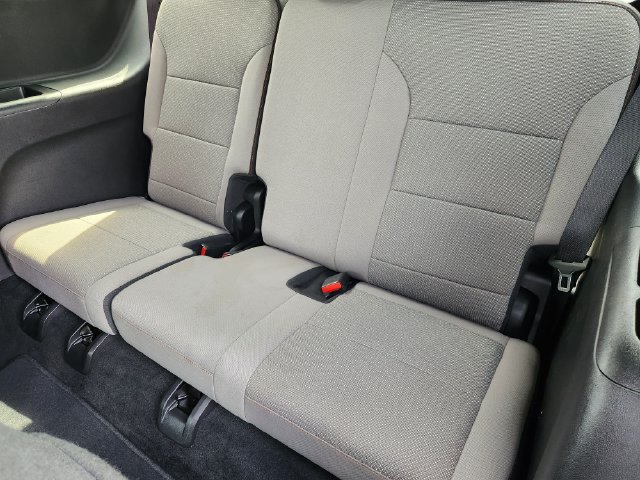 Used 2026 Chevrolet Traverse LT w/ Driver Confidence Package FWD image 31