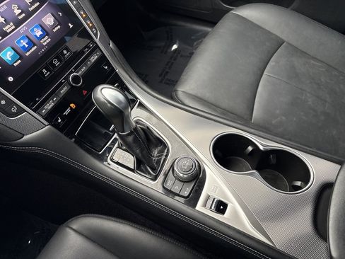 Used 2016 INFINITI Q50 3.0t Premium w/ 3.0T Premium Plus Package image 18