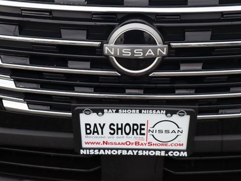 Certified 2025 Nissan Rogue SV image 30