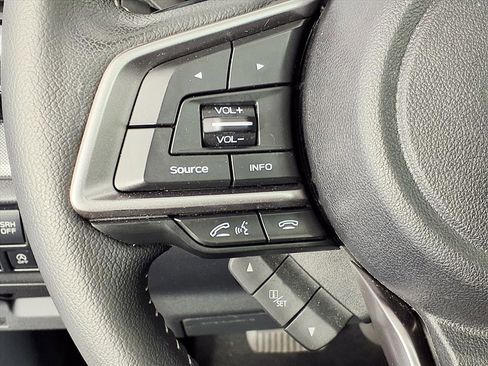 Used 2021 Subaru Forester Limited image 19