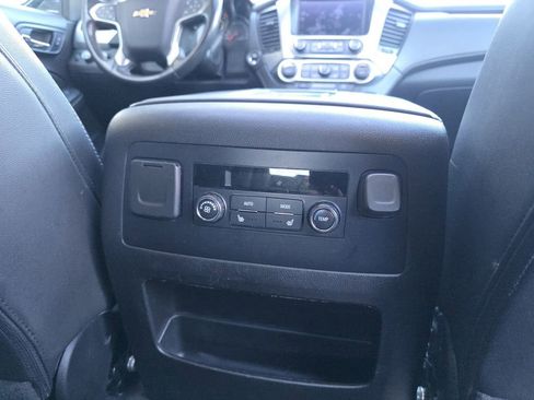 Used 2019 Chevrolet Tahoe LT w/ LT Signature Package image 35