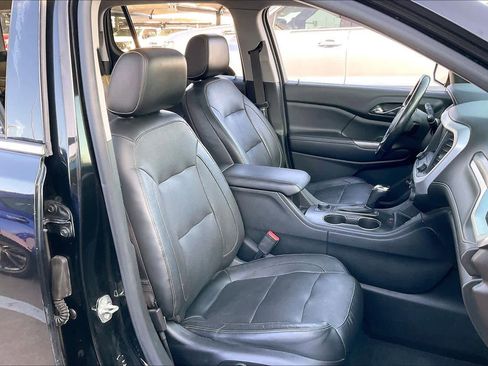 Used 2018 GMC Acadia SLT image 9