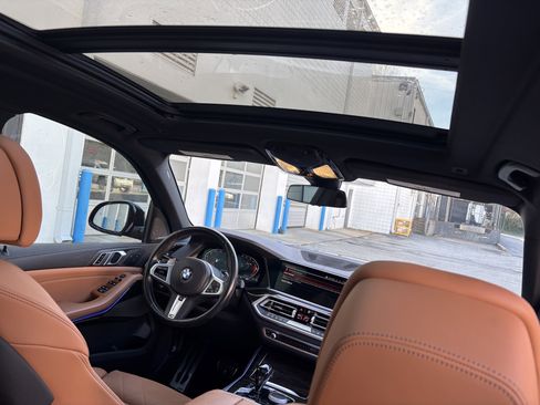 Used 2023 BMW X5 xDrive40i w/ M Sport Package image 31