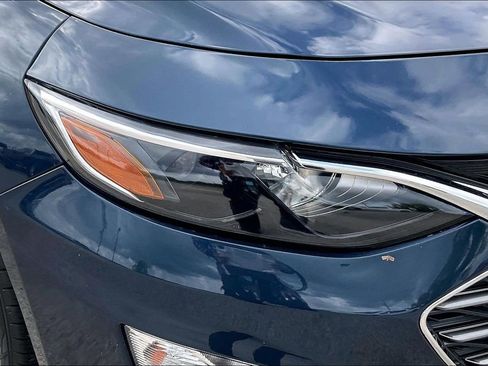 Used 2022 Chevrolet Malibu LT FWD image 33