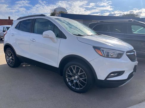 Used 2019 Buick Encore Sport Touring AWD/4WD image 2