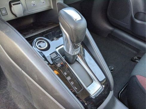 Used 2025 Nissan Versa SR w/ Trunk Package image 29