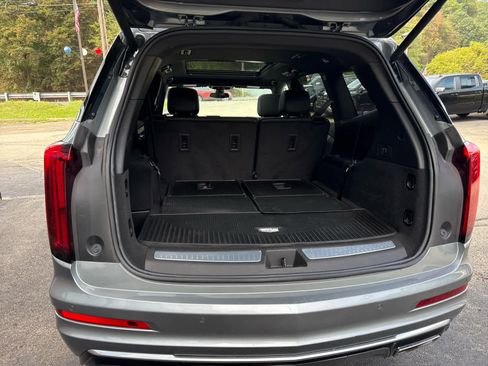 Used 2024 Cadillac XT6 Luxury w/ LPO, Floor Liner Package image 28