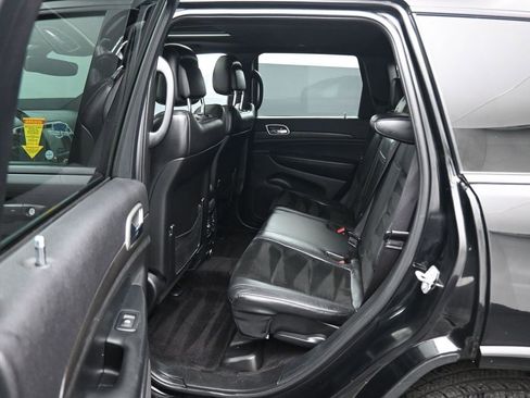 Used 2017 Jeep Grand Cherokee Altitude image 31