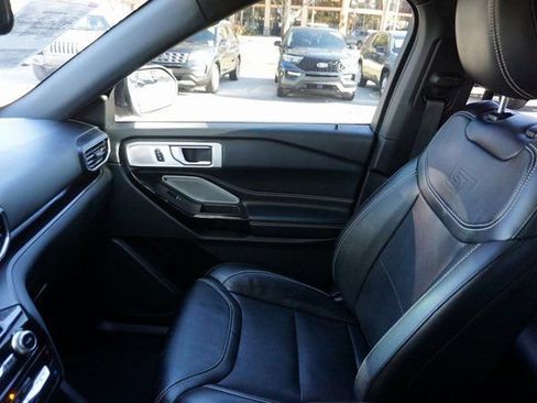 Certified 2022 Ford Explorer ST w/ Equipment Group 401A image 31