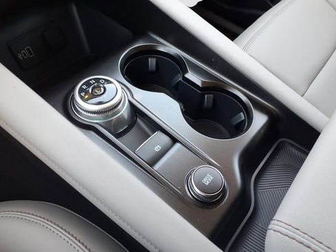 New 2026 Ford Explorer Active RWD image 15