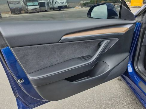 Used 2021 Tesla Model 3 Long Range AWD/4WD image 10
