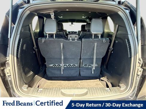 Used 2025 Chrysler Pacifica Select FWD image 27