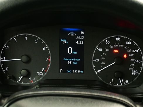 Used 2025 Toyota Corolla LE image 22