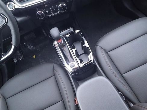 New 2025 Chevrolet Trax RS w/ Driver Confidence Package image 8