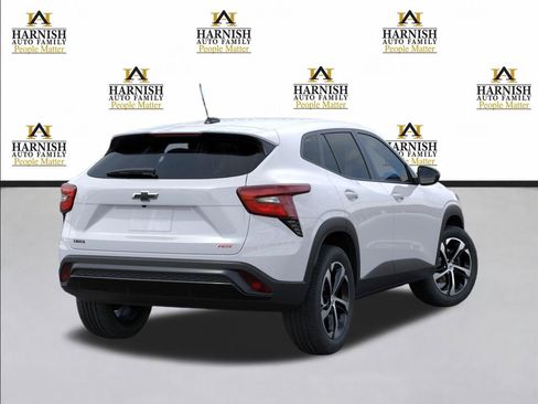 New 2026 Chevrolet Trax RS image 4