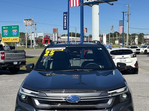 Certified 2025 Subaru Forester Limited image 8