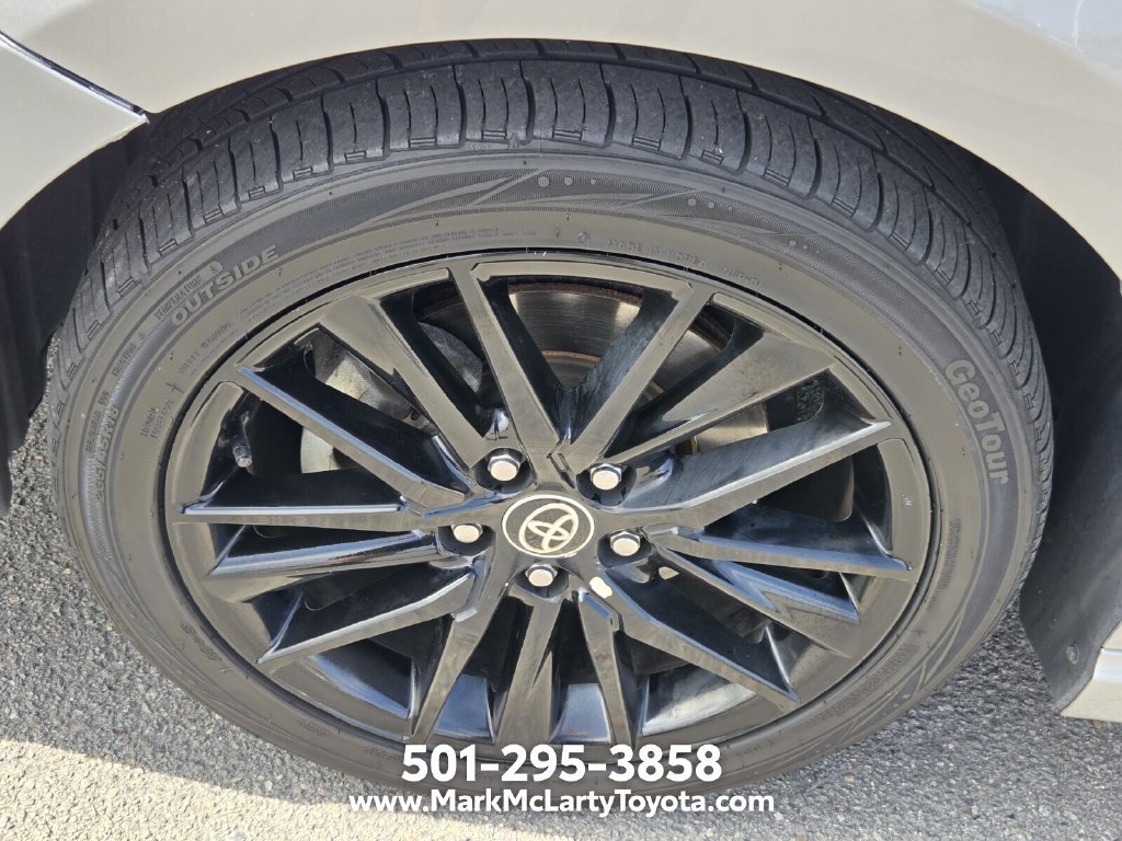 Used 2022 Toyota Camry SE FWD image 16