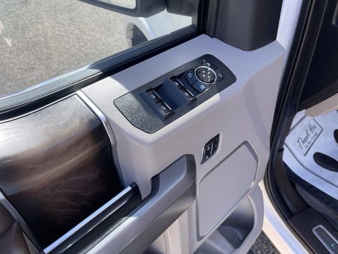 Used 2019 Ford F150 Limited AWD/4WD image 16