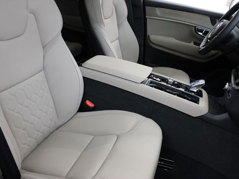 New 2026 Volvo XC90 B6 Plus w/ Protection Package AWD/4WD image 26