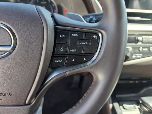 Used 2019 Lexus ES 350 w/ Accessory Package 2 image 22