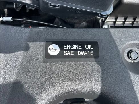 Used 2025 Toyota RAV4 XLE FWD image 16