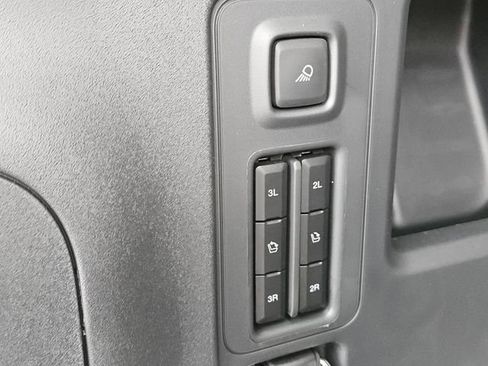 New 2025 Ford Expedition Active image 13