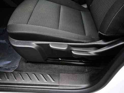 Used 2024 GMC Canyon Elevation w/ Convenience Package RWD image 16