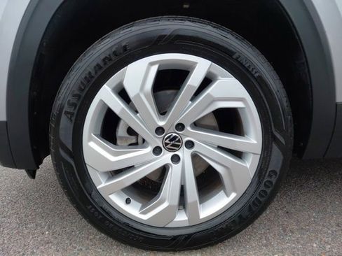 Used 2023 Volkswagen Atlas SE image 10