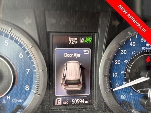 Used 2020 Toyota Sienna XLE w/ XLE Navigation Package AWD/4WD image 10