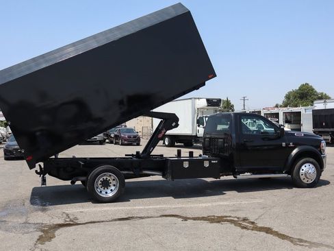 Used 2023 RAM 5500 Tradesman image 11