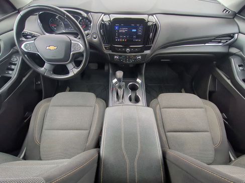 Used 2021 Chevrolet Traverse LT FWD image 15