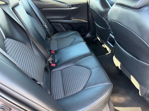 Used 2022 Toyota Camry SE image 14