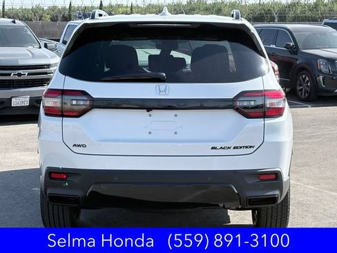 New 2026 Honda Pilot Black Edition image 5