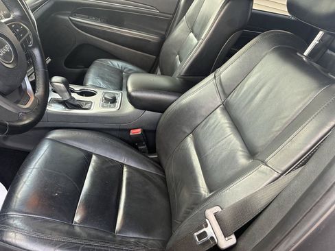 Used 2018 Jeep Grand Cherokee Limited AWD/4WD image 13
