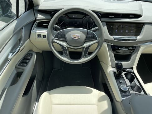 New 2025 Cadillac XT5 Premium Luxury image 18