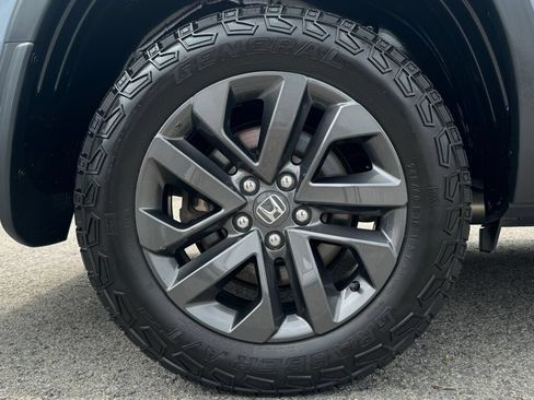 Used 2023 Honda Ridgeline Sport image 11
