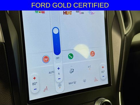 Certified 2024 Ford Edge SEL image 15
