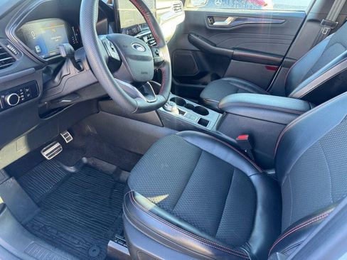 Used 2023 Ford Escape ST-Line w/ Tech Pack #1 AWD/4WD image 10