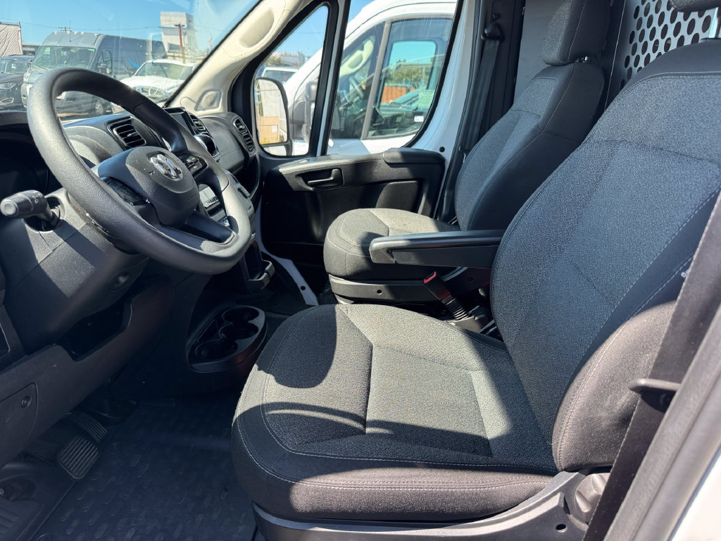 Used 2025 RAM ProMaster 2500 w/ U-Haul Equipment Group FWD image 10