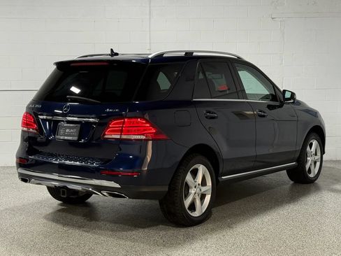 Used 2017 Mercedes-Benz GLE 350 4MATIC image 4