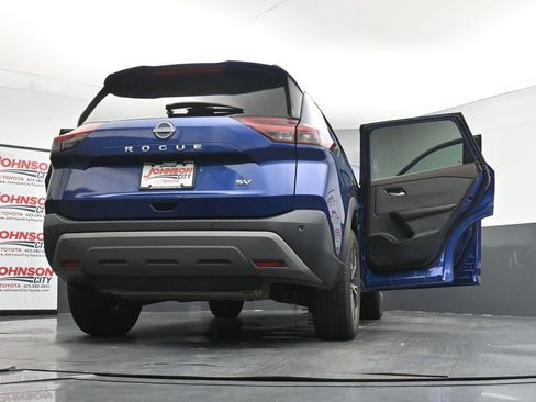 Used 2023 Nissan Rogue SV FWD image 43