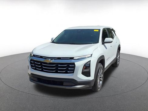 Used 2025 Chevrolet Equinox LT FWD image 7