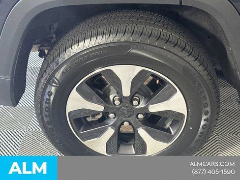 Used 2024 Jeep Grand Cherokee Limited 4xe AWD/4WD image 21