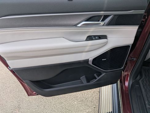 New 2026 Jeep Grand Wagoneer L Limited AWD/4WD image 27