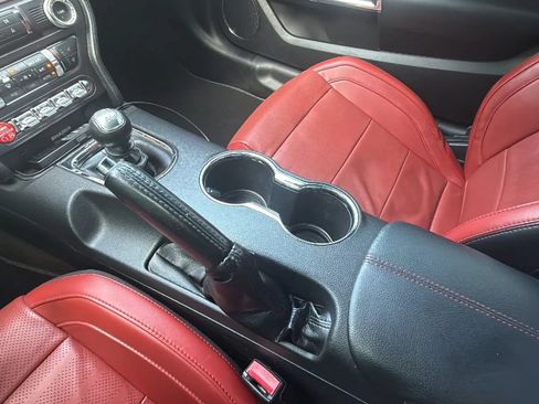 Used 2017 Ford Mustang GT Premium w/ Equipment Group 401A RWD image 39